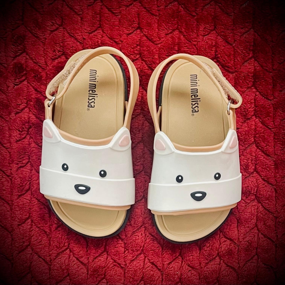 NEW, MINI MELISSA, ADORABLE, TODDLER SANDALS - CUTE BEAR FACE - SIZE 7.